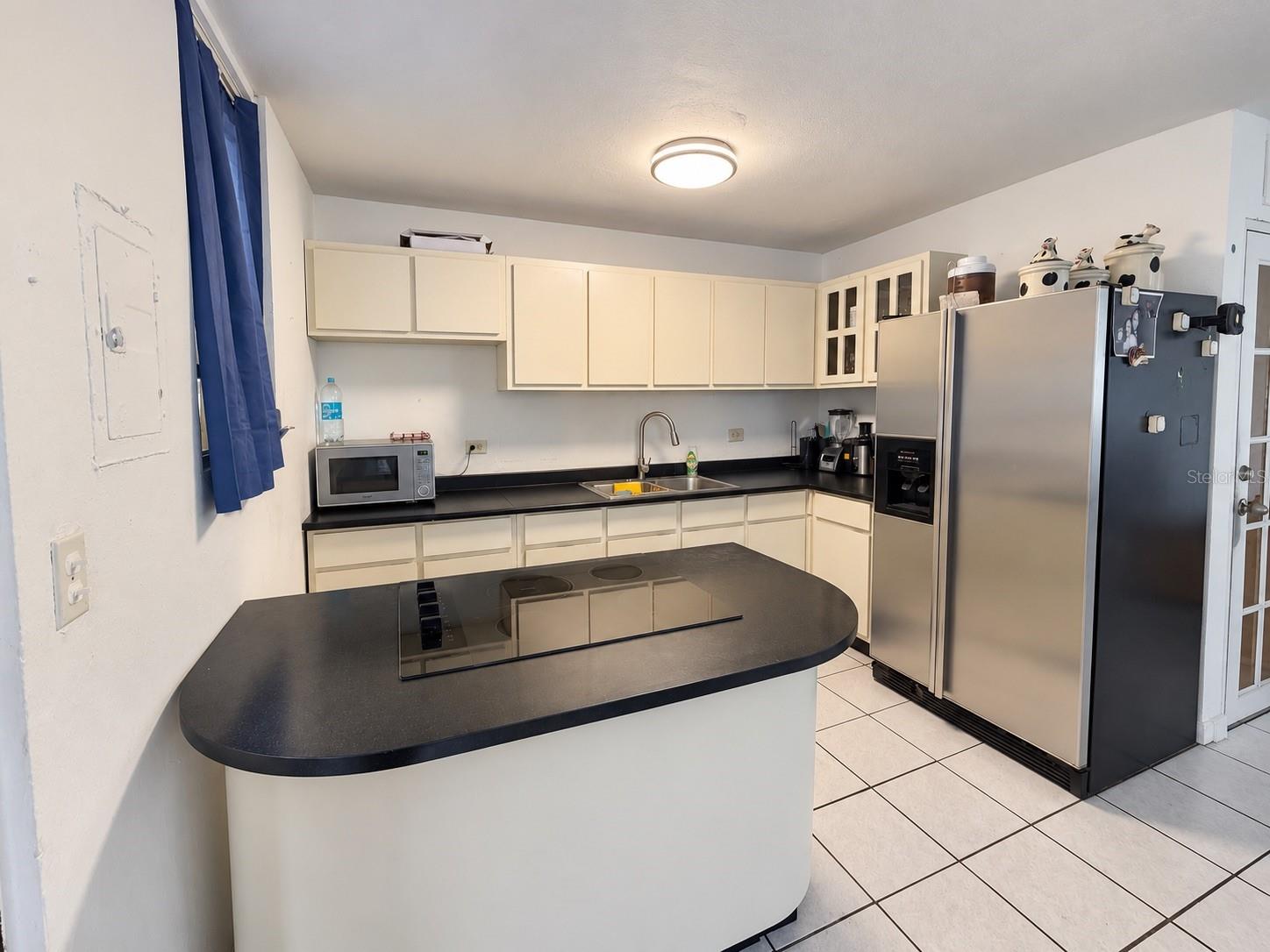 4 hab · 2 baños · BAYAMON — foto 3