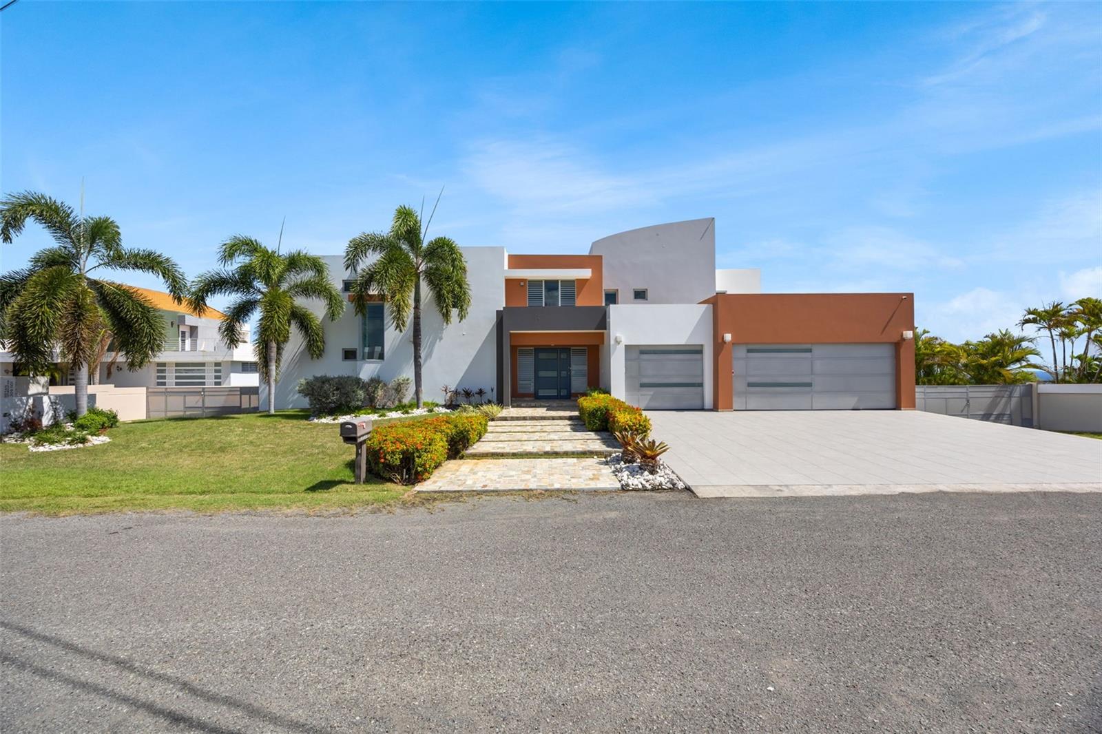 5 hab · 5 baños · ISABELA