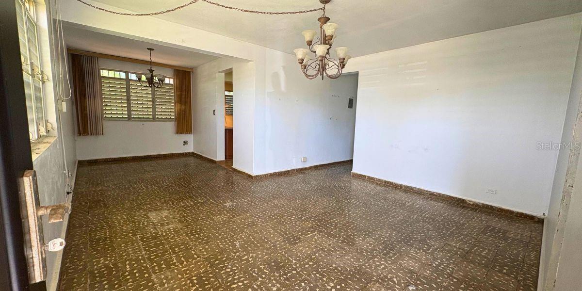 3 hab · 1 baños · AGUADILLA