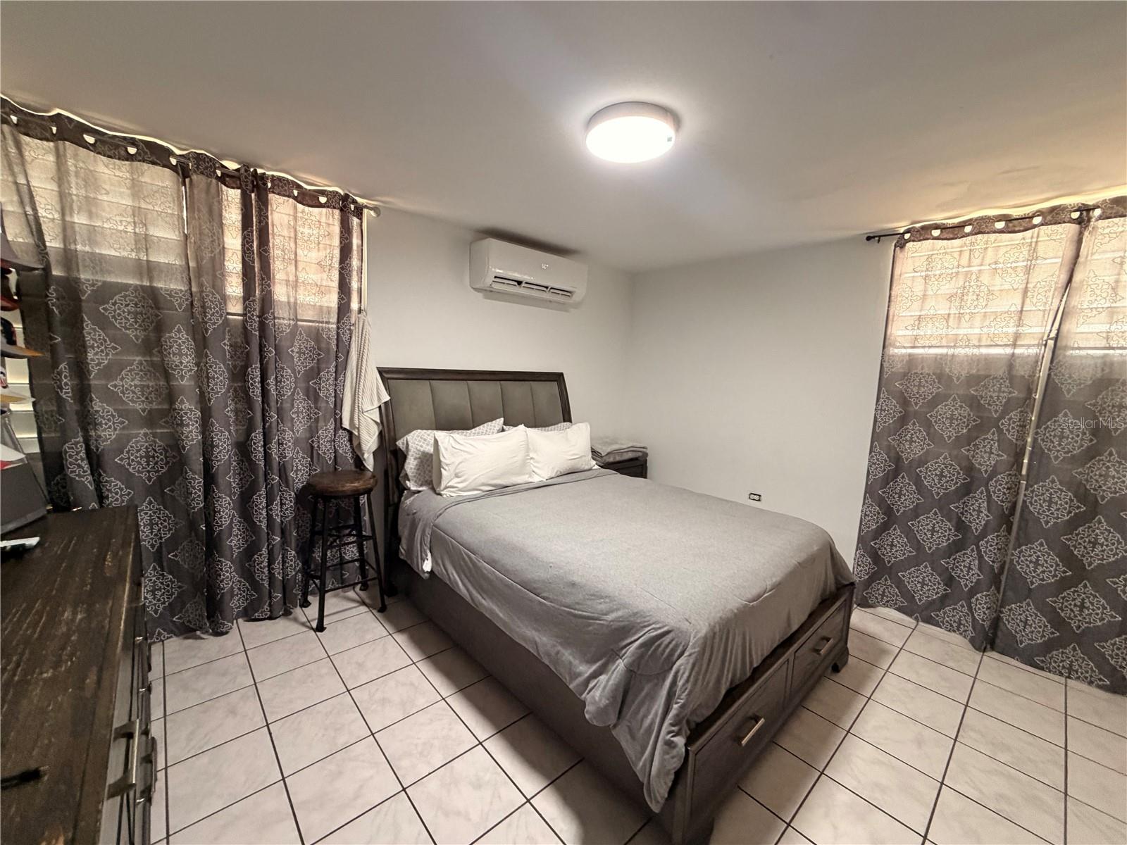 3 hab · 2 baños · SANTA ISABEL