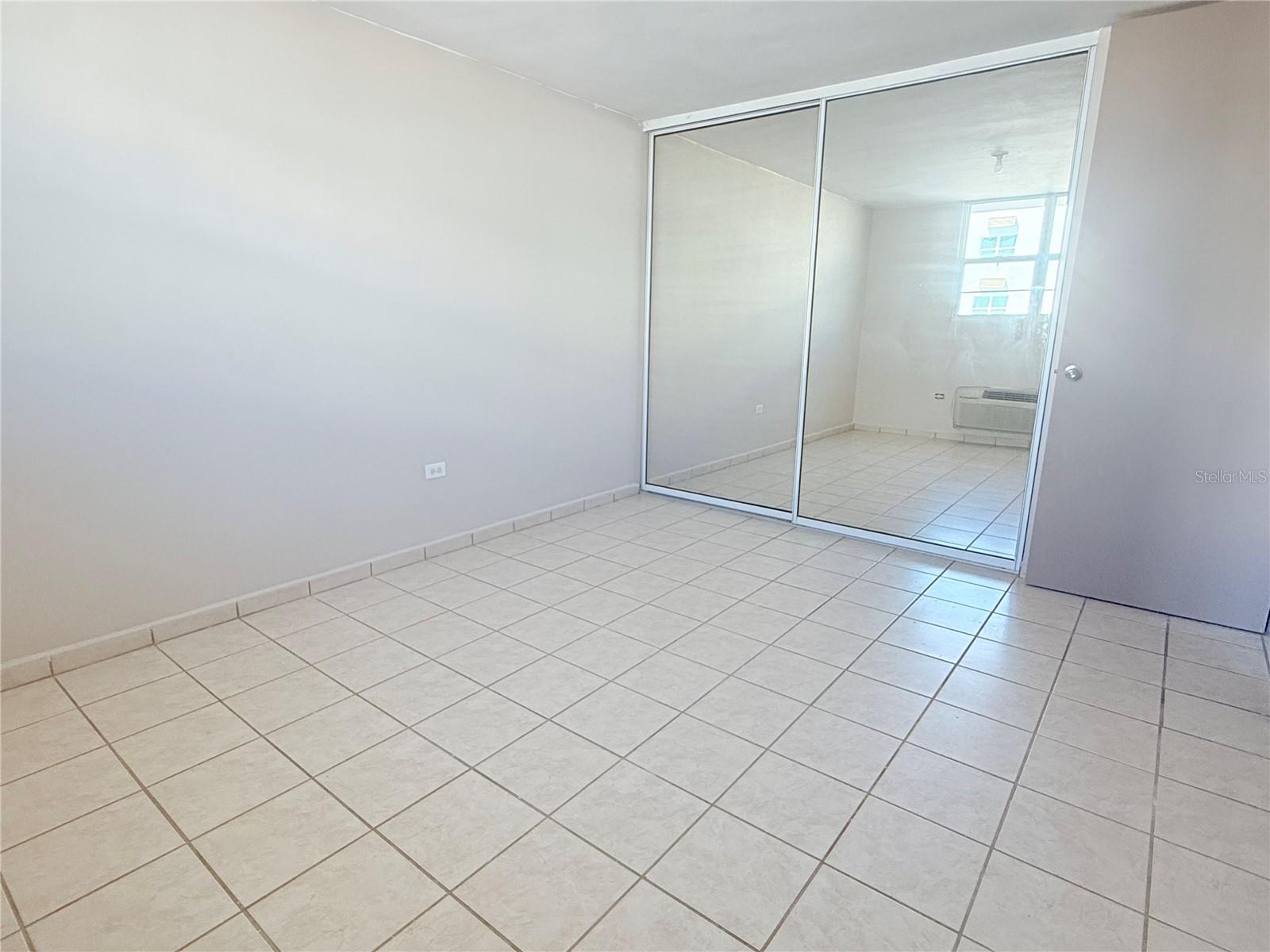 3 hab · 2 baños · TOA BAJA — foto 4